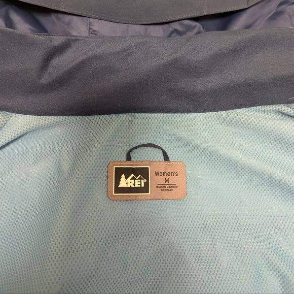REI Co-op Belltown Rain Jacket Blue storm color Women's size M - Picture 2 of 6